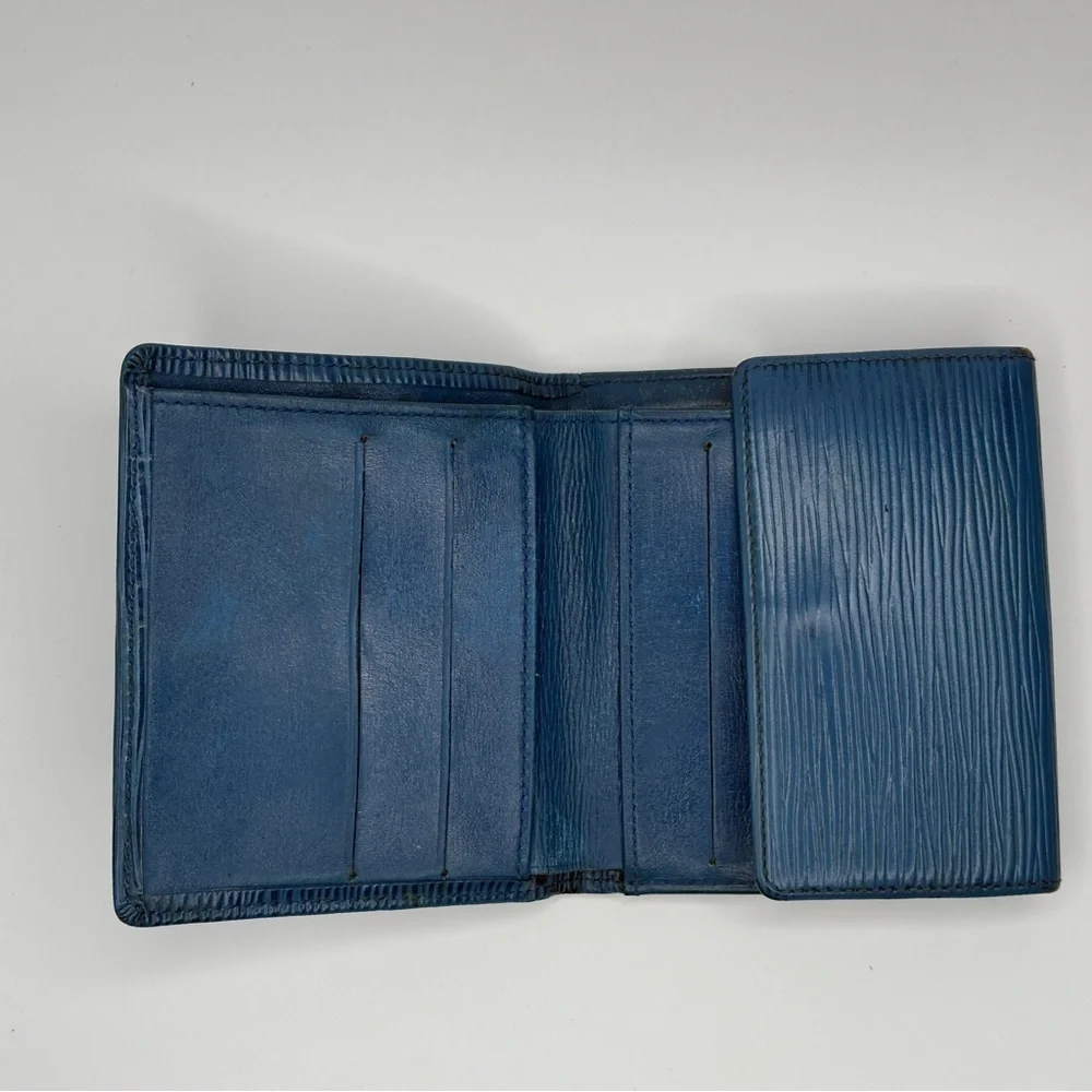 Louis Vuitton Blue Epi Leather Tri-Fold Wallet | Unisex | Pre-Owned |
